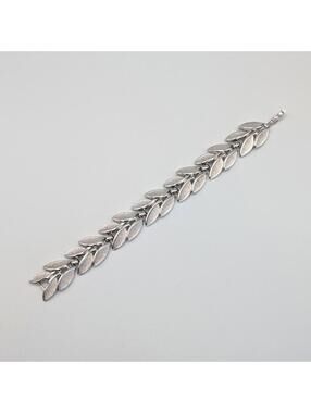 Vintage Trifari Silver Leaf Bracelet